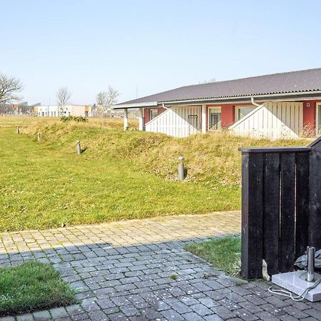 4 Person Holiday Home In AÅkirkeby Dış mekan fotoğraf